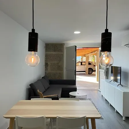 Cepas Da Cuenga Apartment *